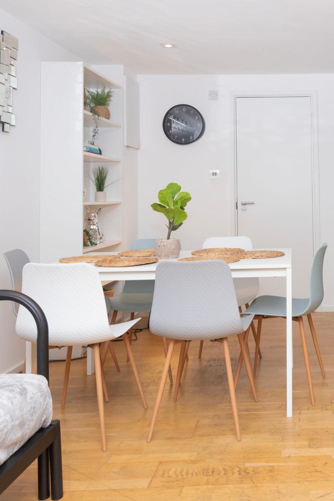 Cosy Ground Floor Apartment Лондон Екстериор снимка