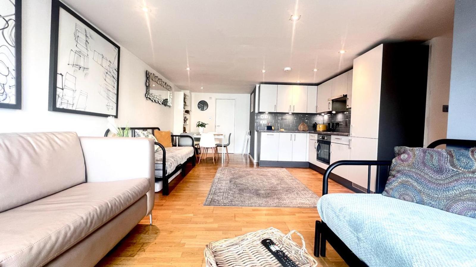 Cosy Ground Floor Apartment Лондон Екстериор снимка